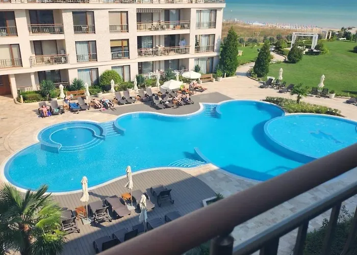 מלון דירות Diamond Sarafovo 3*