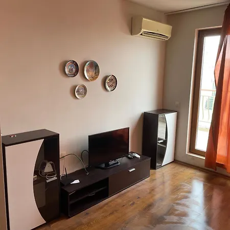 Diamond Sarafovo Aparthotel 3*